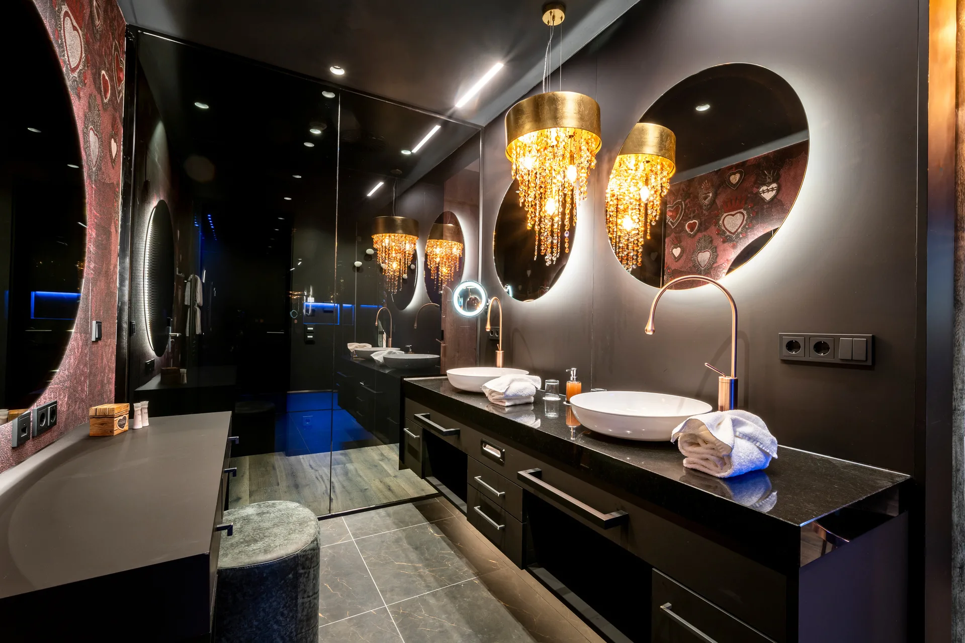 Suite 2